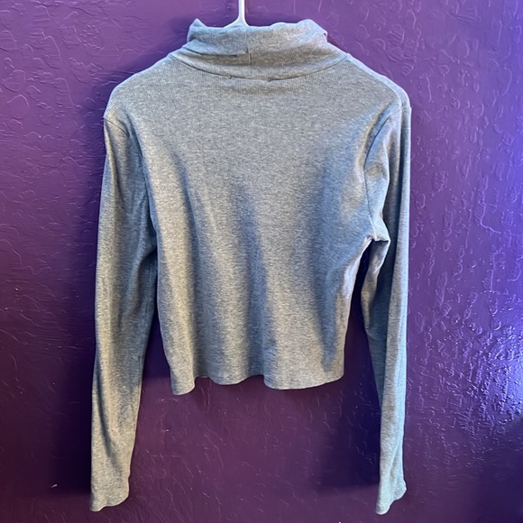 gray turtle neck long sleeve shirt - Picture 2 of 3